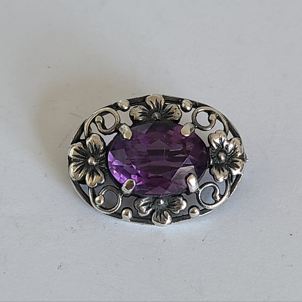 Vintage Antique Victorian Boho Oval Purple Amethyst Sterling Silver Brooch Pin